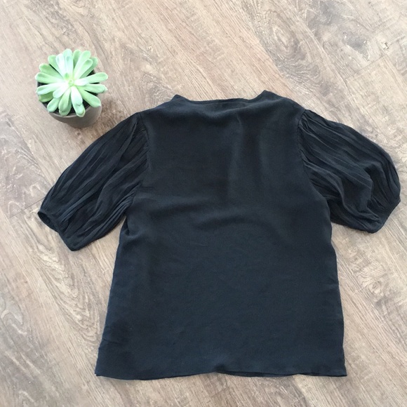 H&M short sleeved blouse - Picture 4 of 6